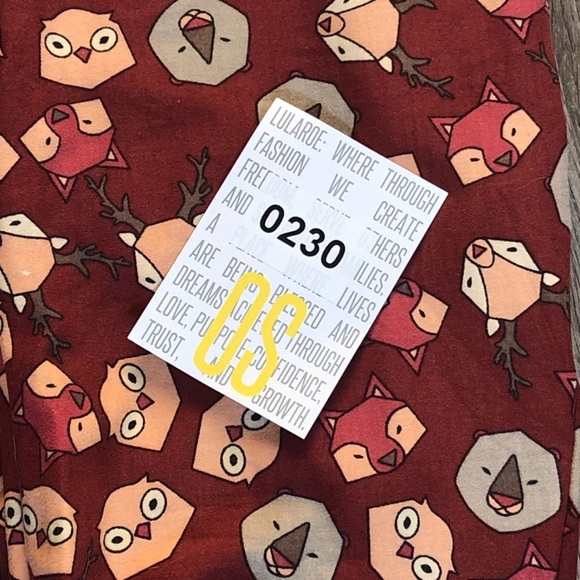 Burgundy Animal Pattern OS LulaRoe leggings - Picture 3 of 10